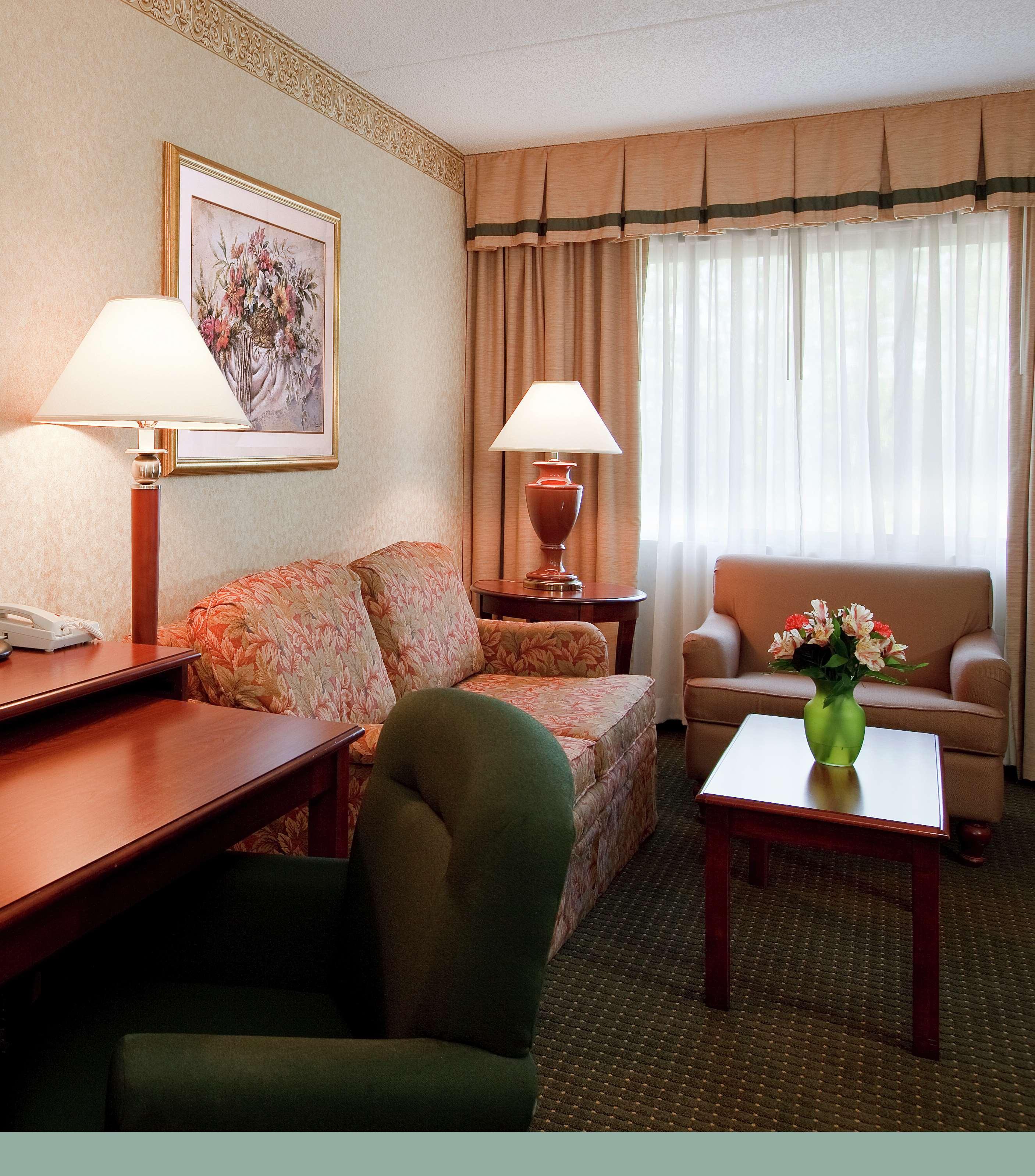 Doubletree Suites By Hilton Hotel Cincinnati - Blue Ash Sharonville Exteriör bild